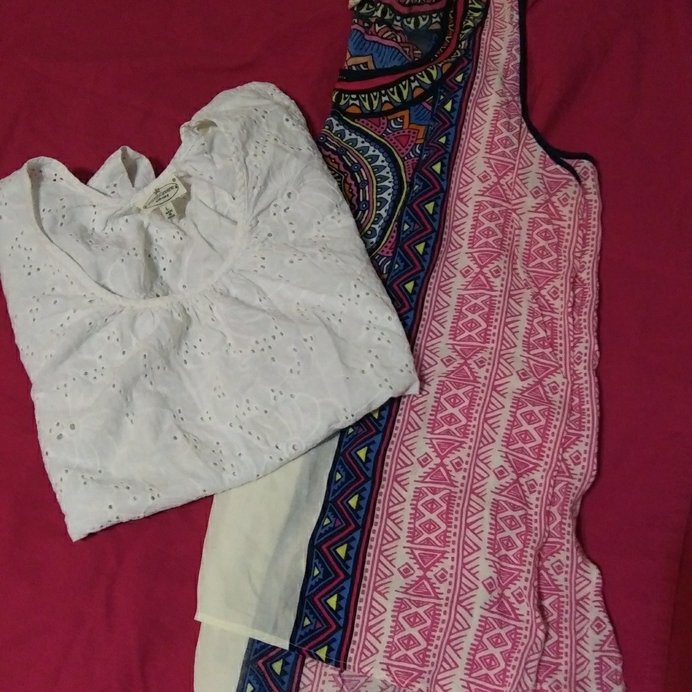 2 women's tops